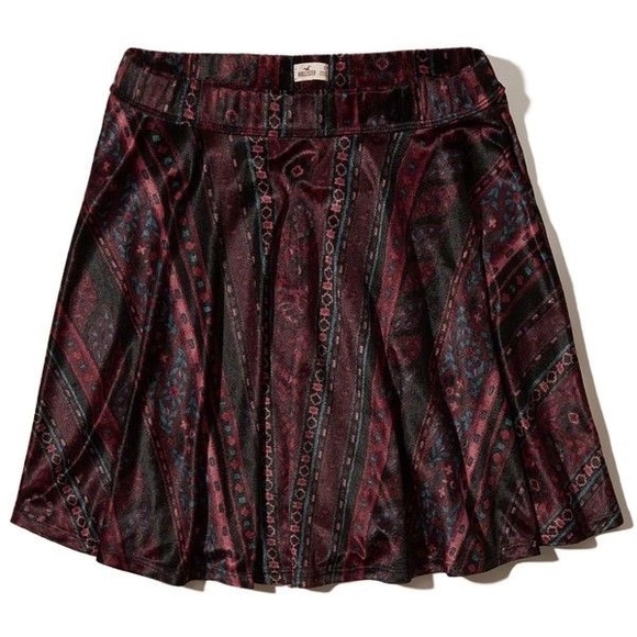 Hollister Dresses & Skirts - HOLLISTER VELVET SKIRT